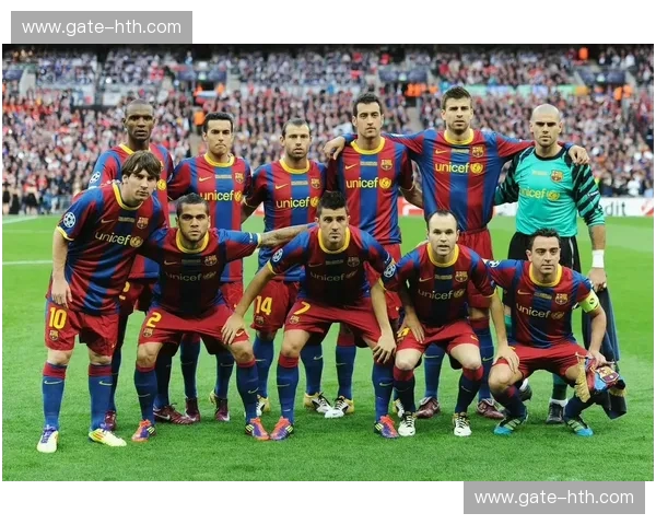 巴萨首发：十一人的荣耀与城市的脉动